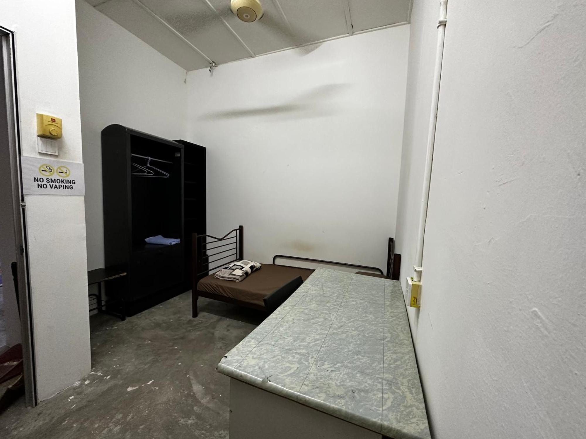 Jiaxin Dormitory - Puteri Wangsa 家馨旅舍 Ulu Tiram Kültér fotó