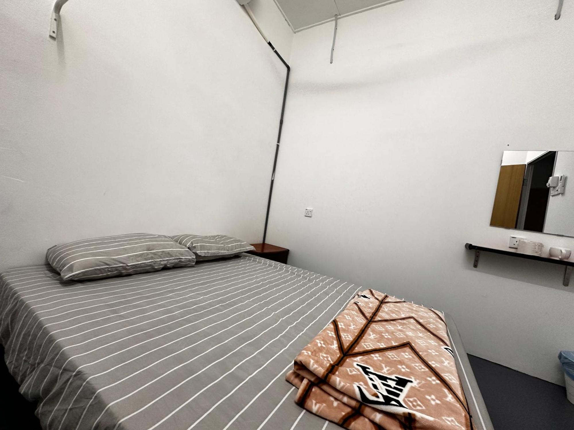 Jiaxin Dormitory - Puteri Wangsa 家馨旅舍 Ulu Tiram Kültér fotó